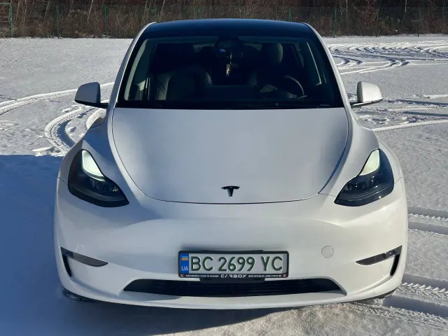 Tesla Model Y - фото 2