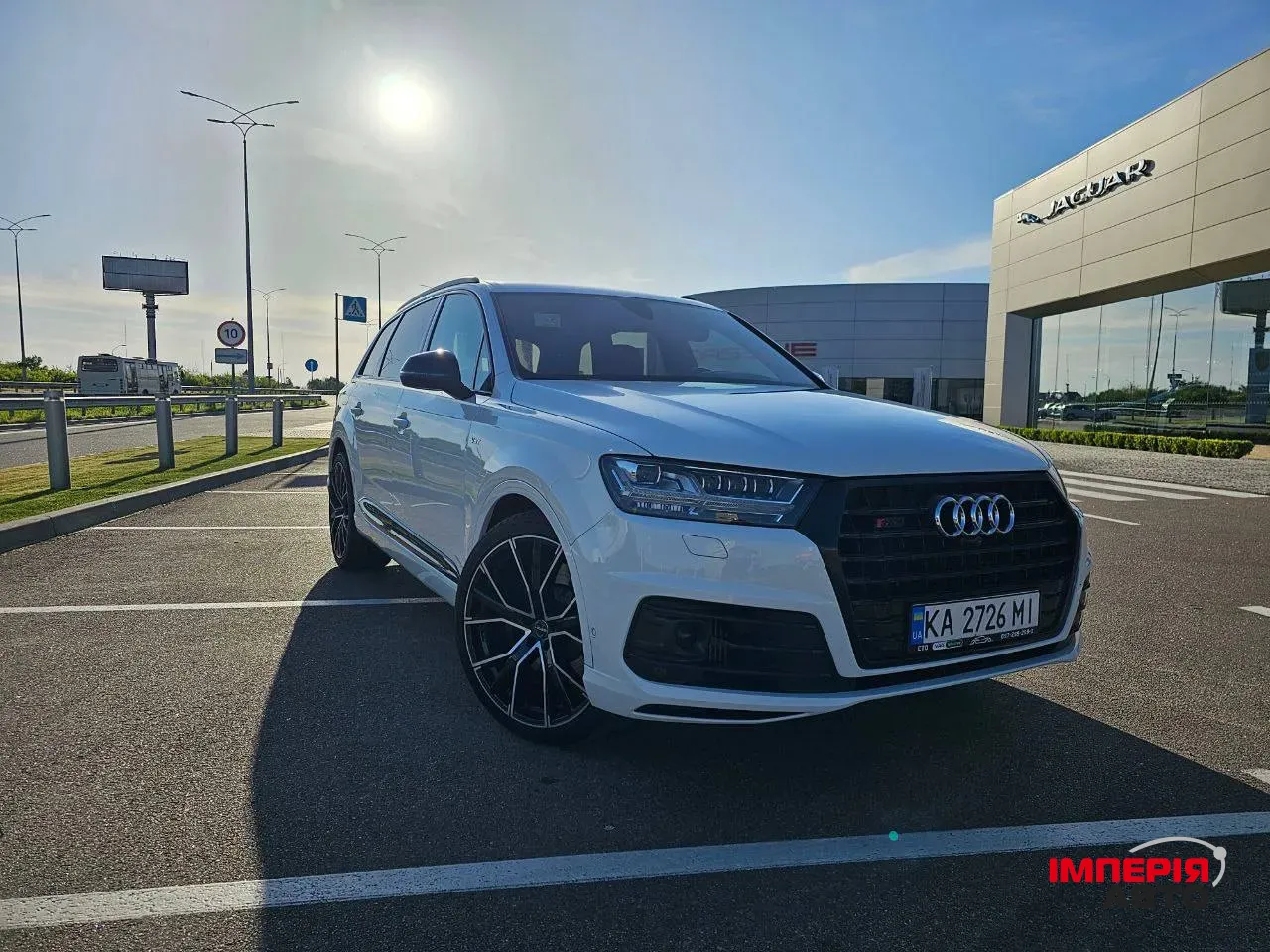 Audi SQ7 - фото 1