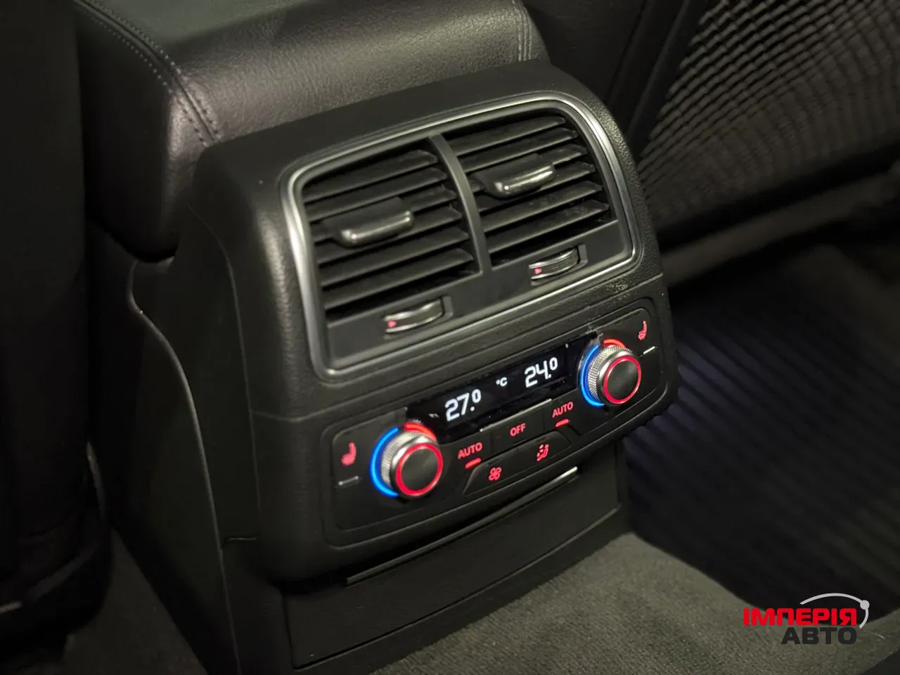 Audi A6 - фото 25