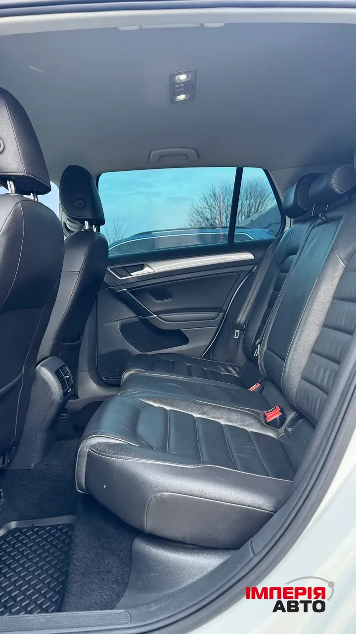 Volkswagen Golf - фото 17