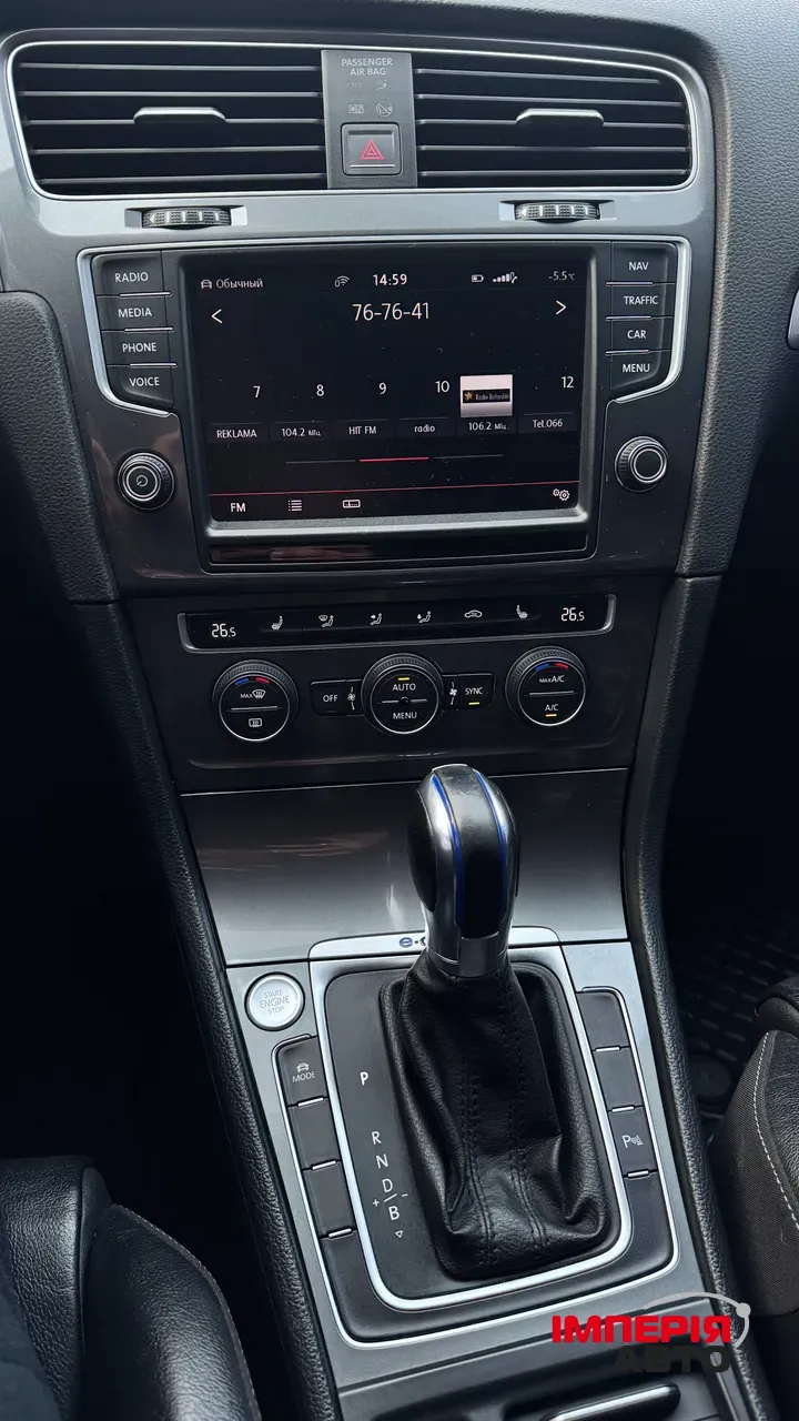 Volkswagen Golf - фото 15