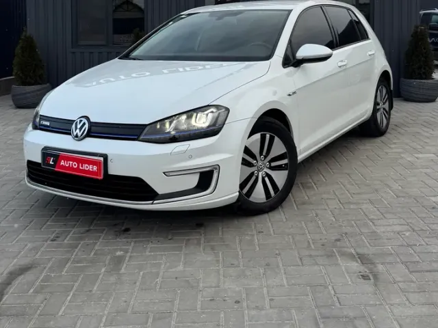 Volkswagen Golf - фото 1