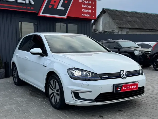 Volkswagen Golf - фото 2