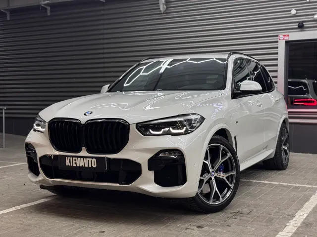 BMW X5 - фото 1