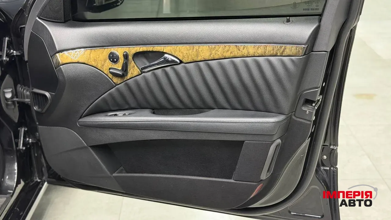 Mercedes-Benz E-Класс - фото 18
