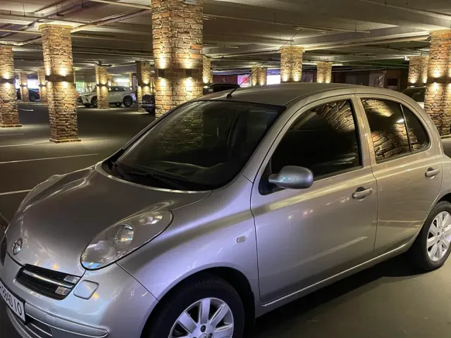 Nissan Micra - фото 1