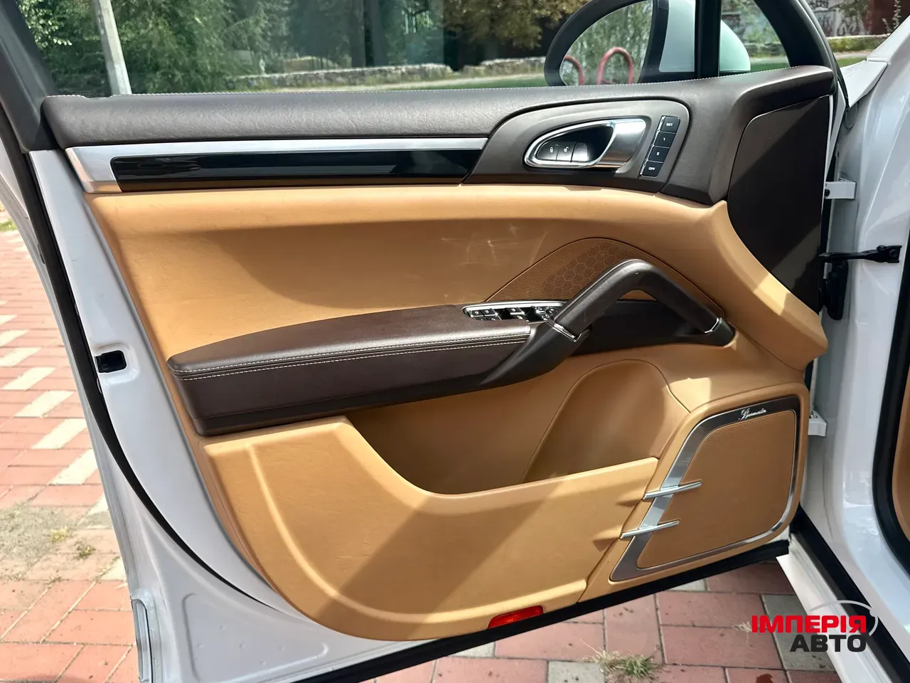 Porsche Cayenne - фото 12