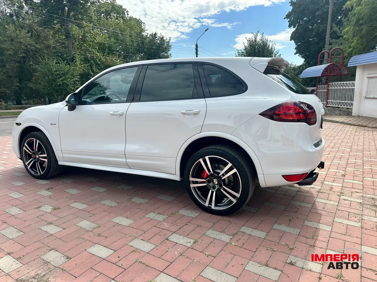 Porsche Cayenne - фото 26