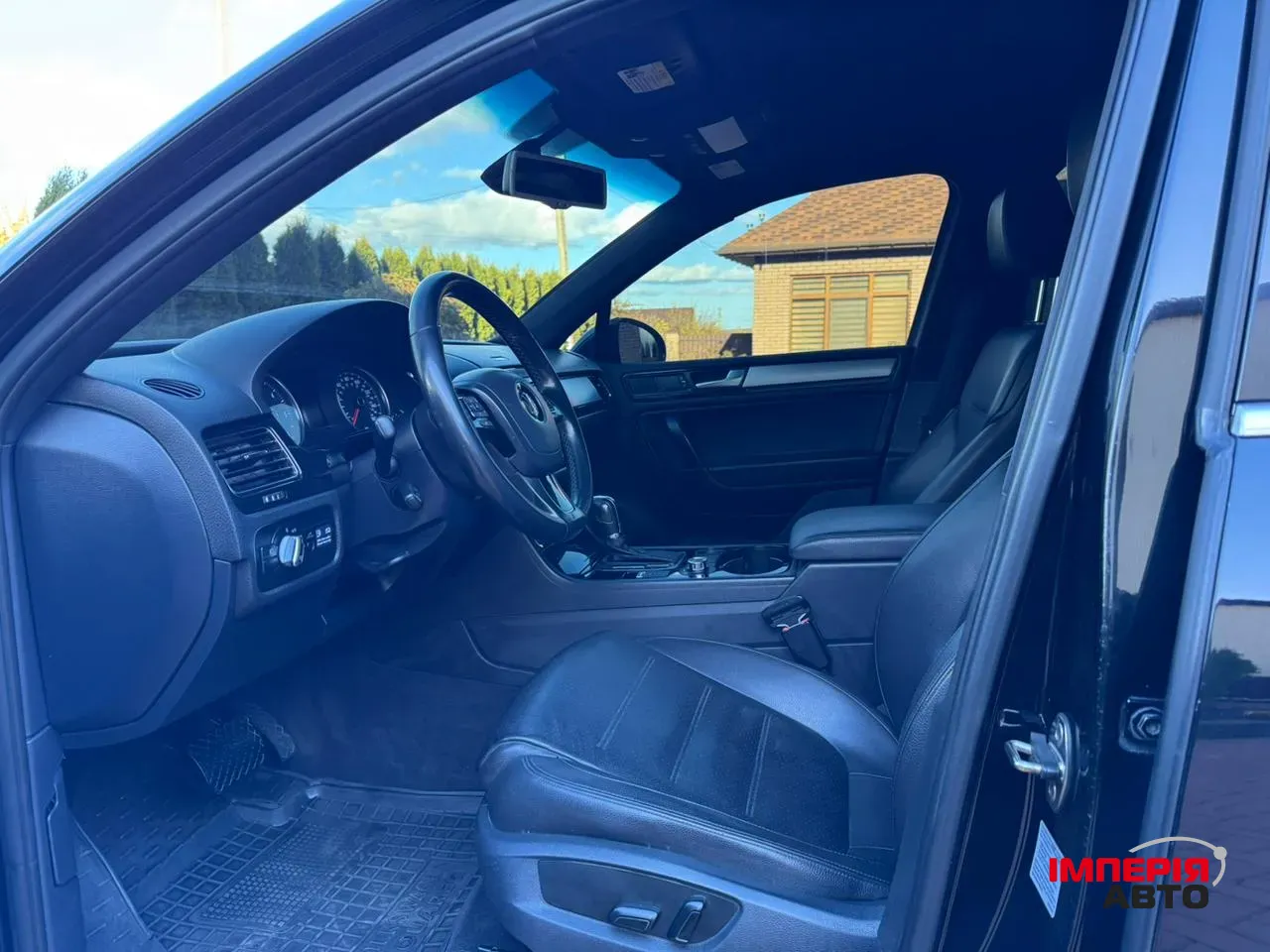 Volkswagen Touareg - фото 23