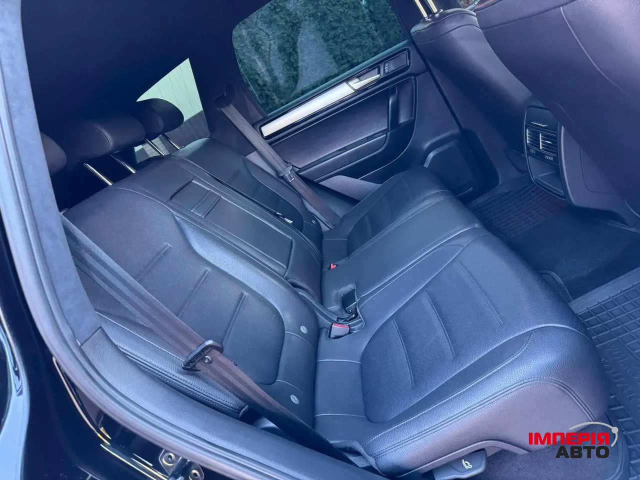 Volkswagen Touareg - фото 21