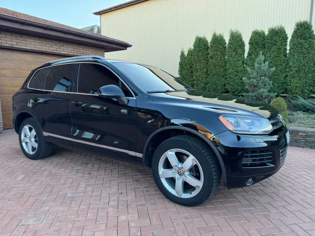 Volkswagen Touareg - фото 3