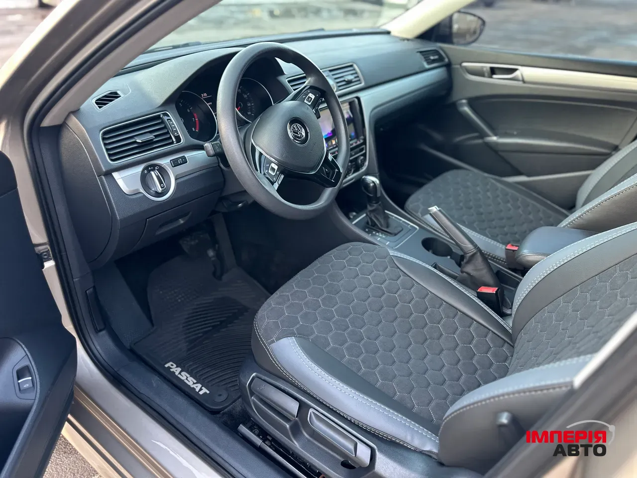 Volkswagen Passat (North America and China) - фото 20