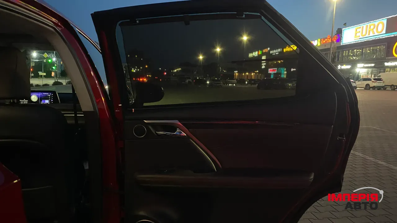 Lexus RX - фото 18