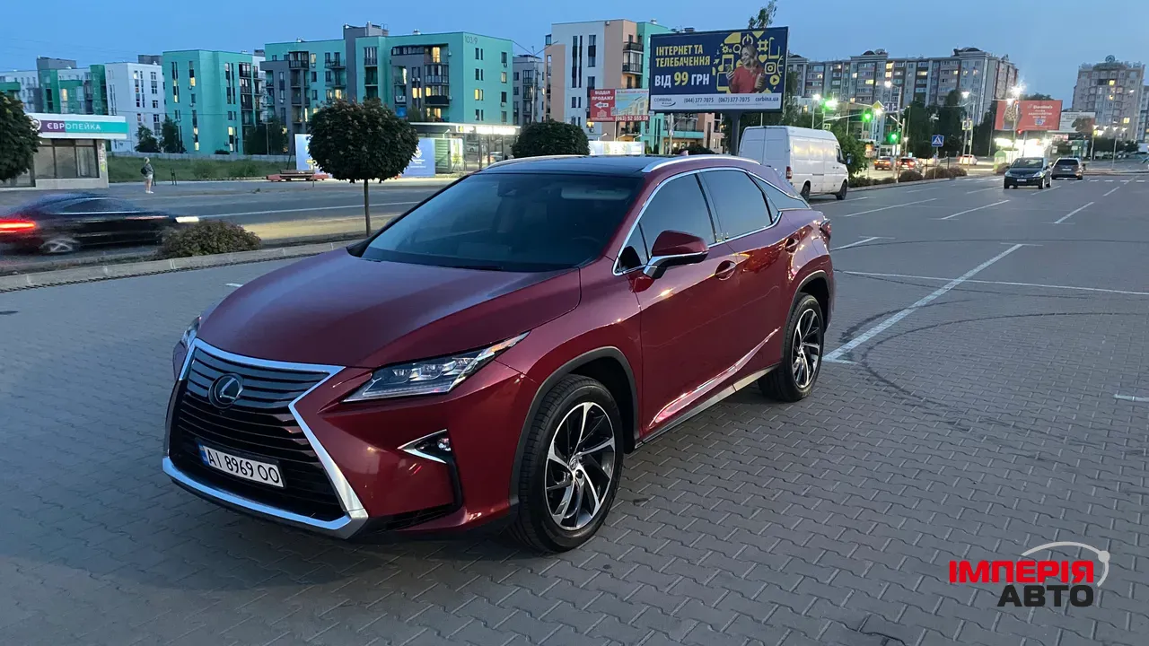 Lexus RX - фото 10