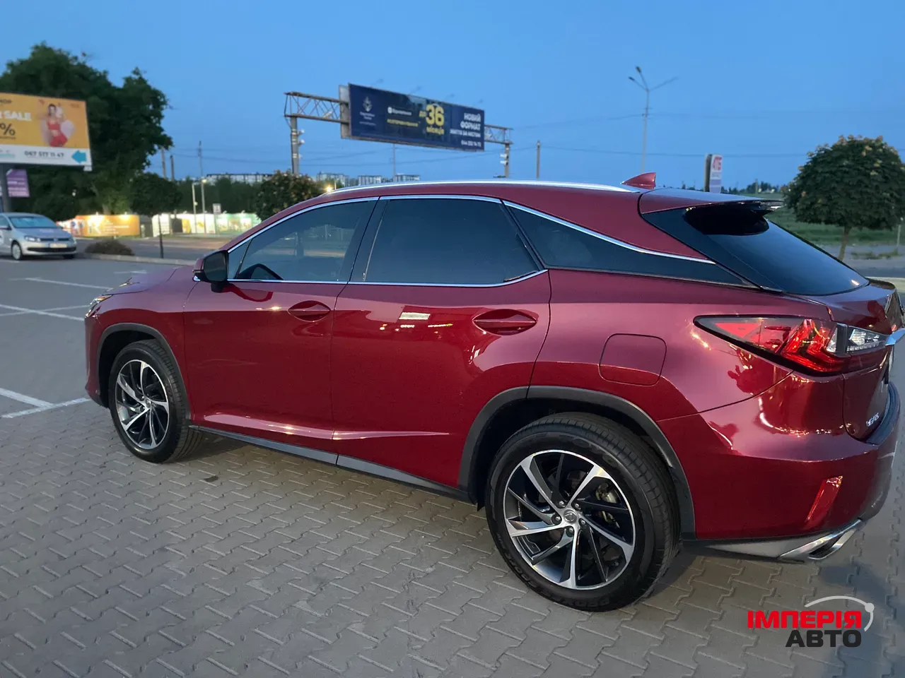 Lexus RX - фото 8