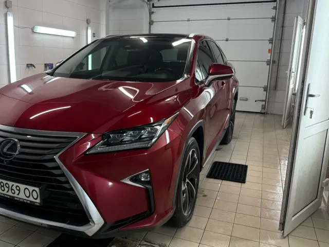 Lexus RX - фото 4