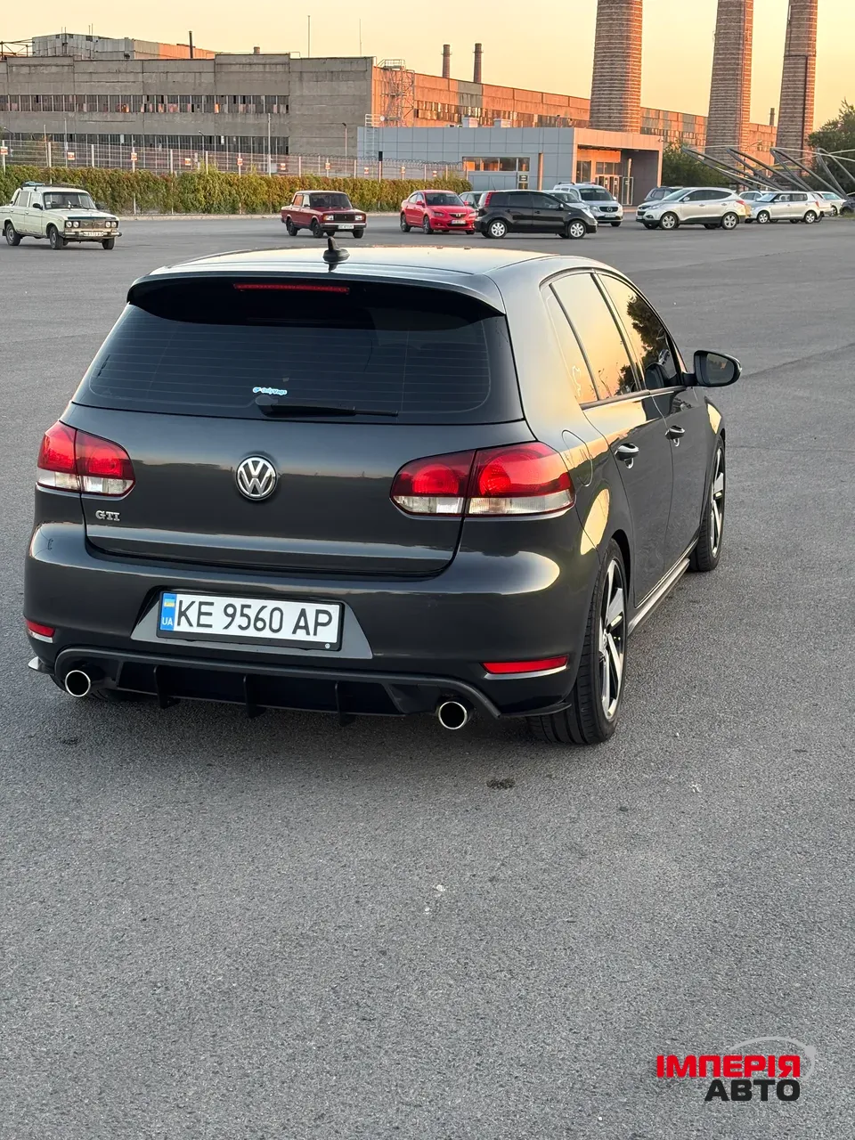 Volkswagen Golf GTI - фото 6