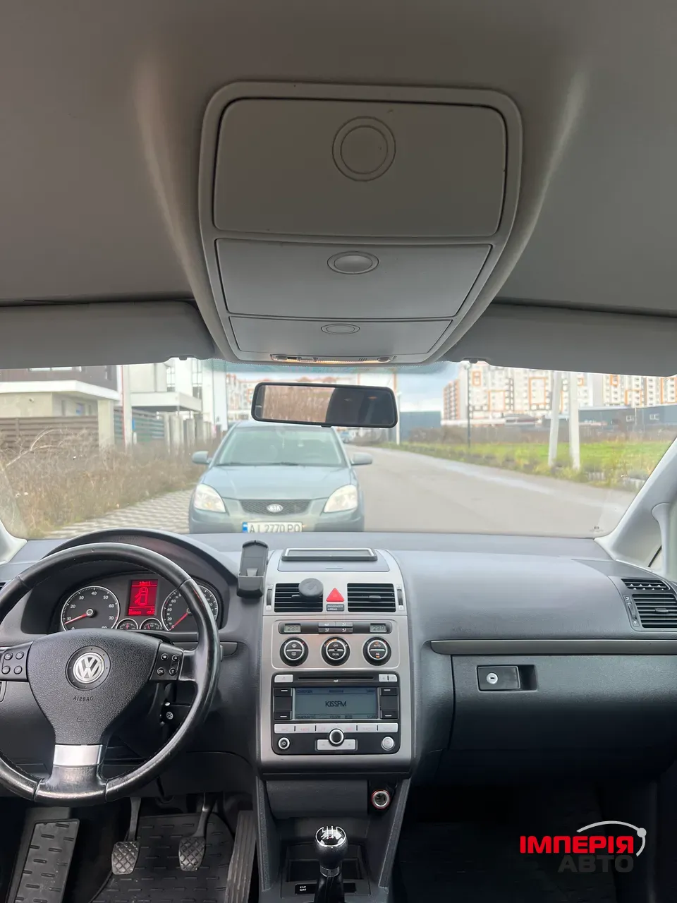 Volkswagen Touran - фото 5