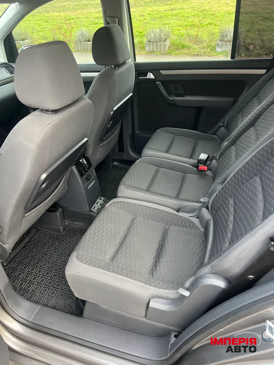 Volkswagen Touran - фото 24