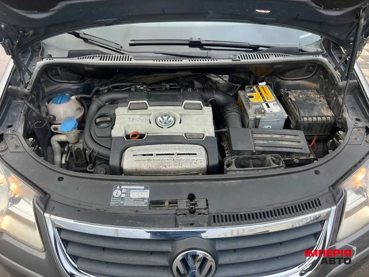 Volkswagen Touran - фото 3