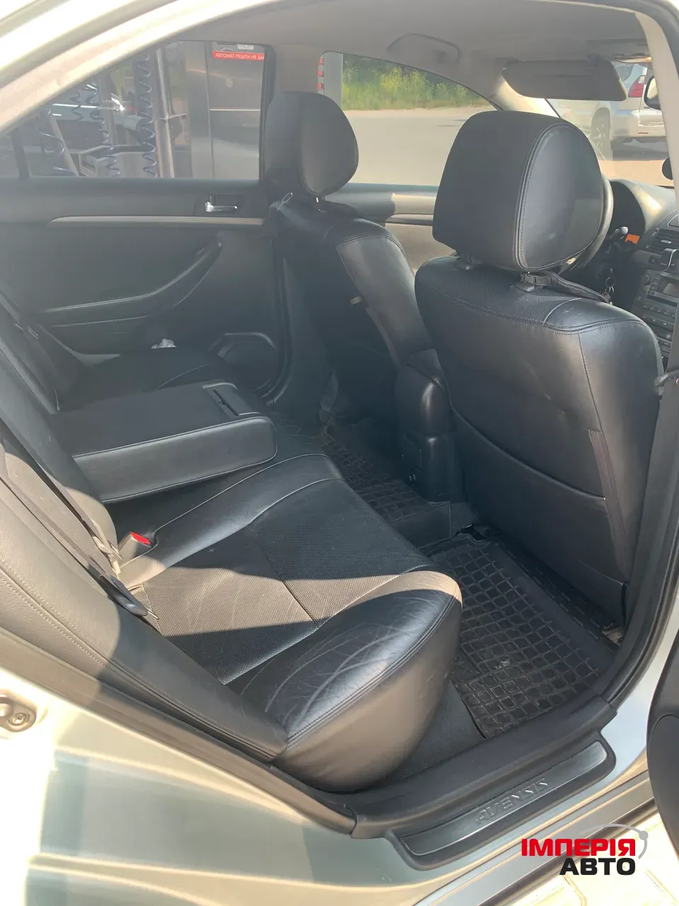 Toyota Avensis - фото 5
