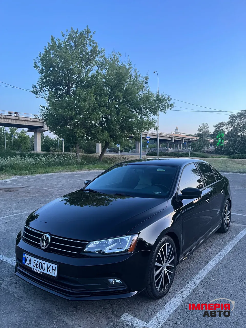 Volkswagen Jetta - фото 2