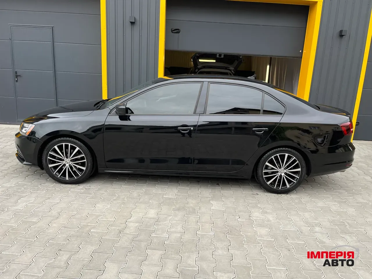 Volkswagen Jetta - фото 3