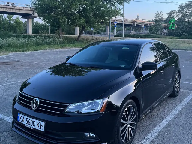 Volkswagen Jetta - фото 2