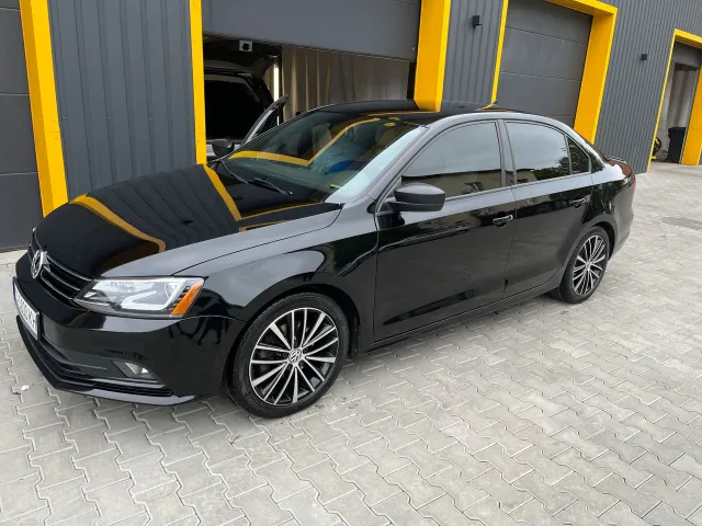 Volkswagen Jetta - фото 5
