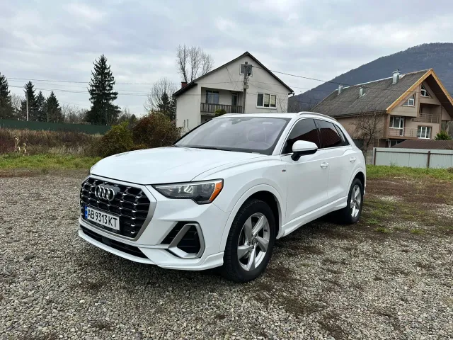 Audi Q3 - фото 3