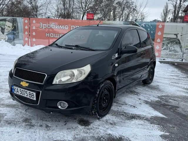 Chevrolet Aveo - фото 1