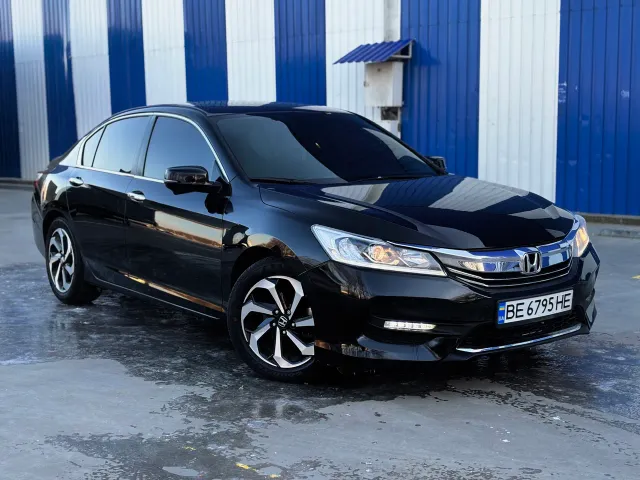 Honda Accord - фото 2