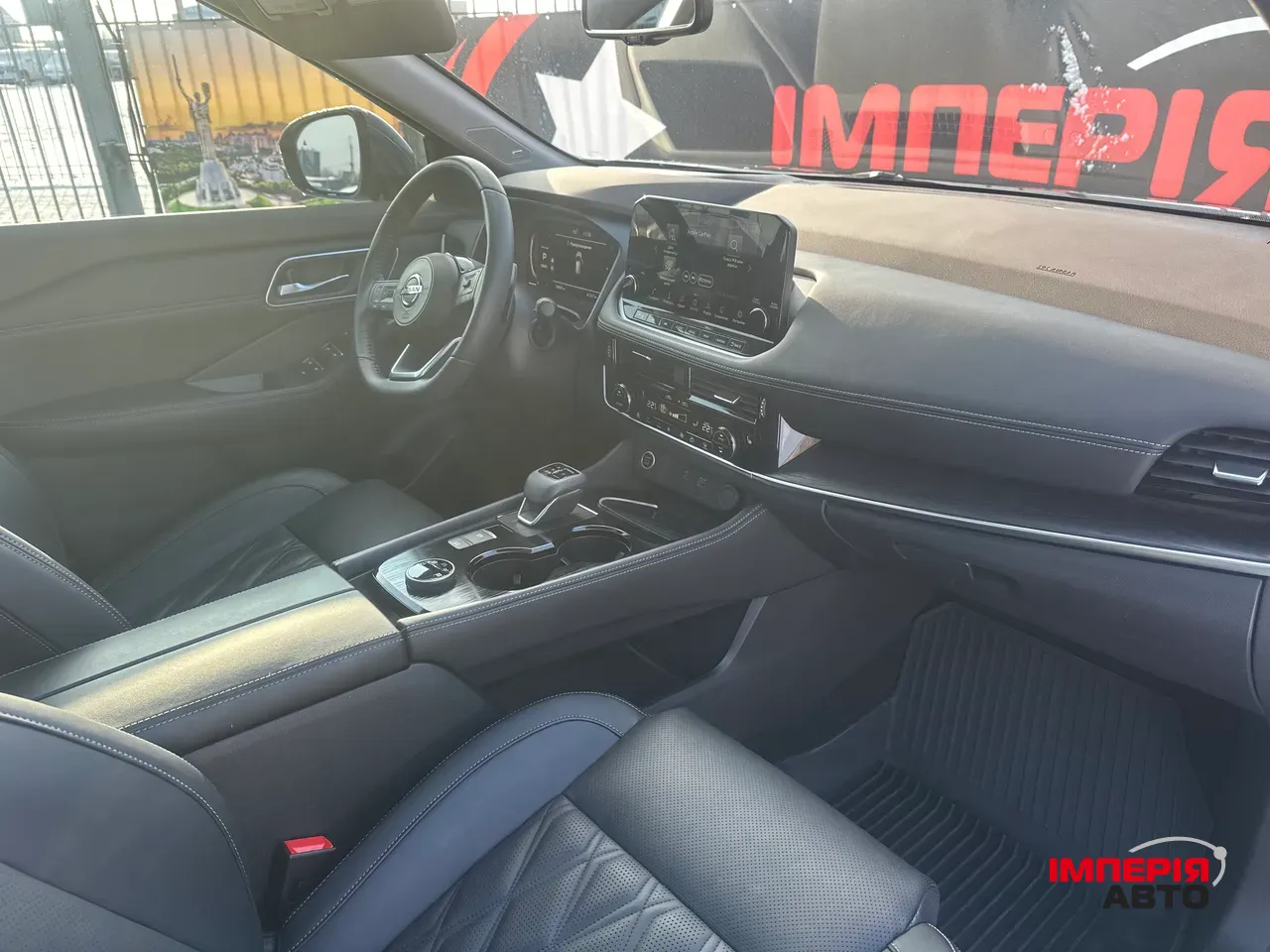 Nissan Rogue - фото 14