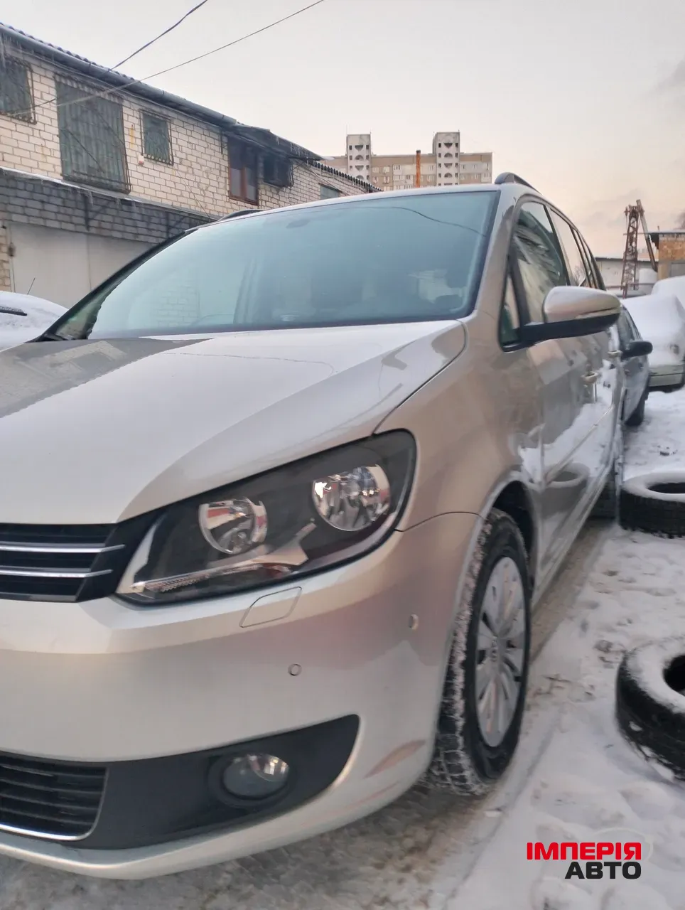 Volkswagen Touran - фото 10