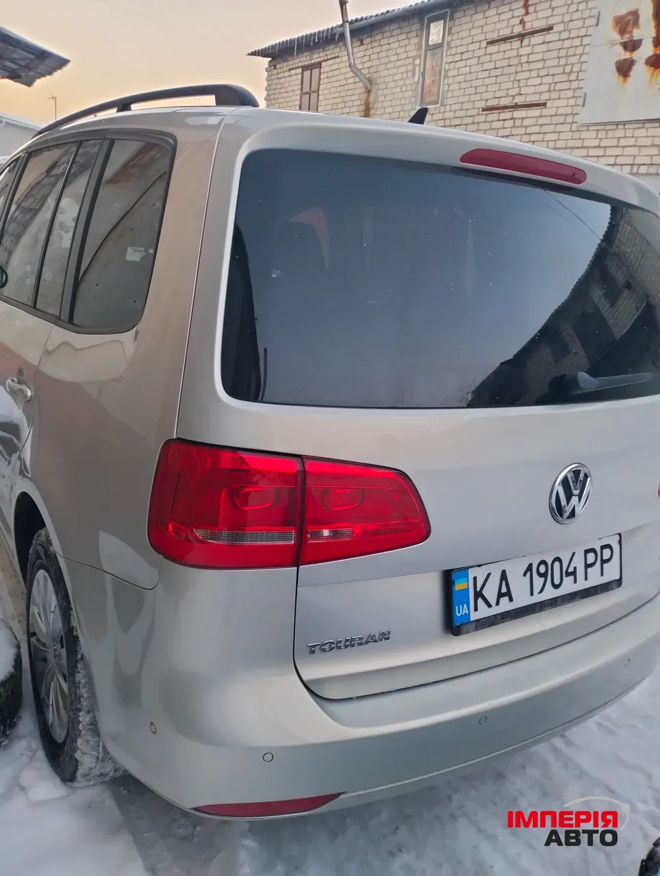 Volkswagen Touran - фото 2