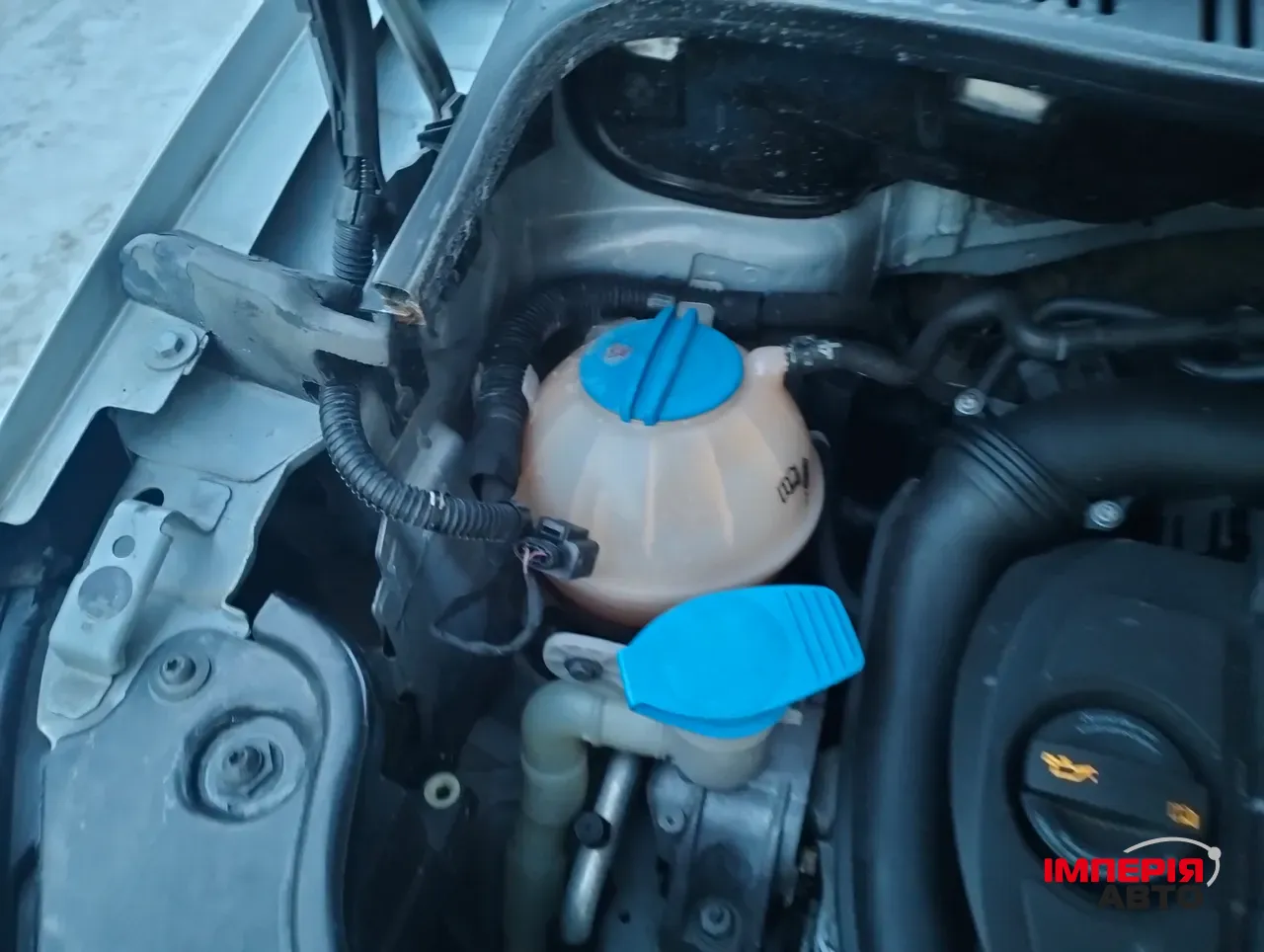 Volkswagen Touran - фото 36