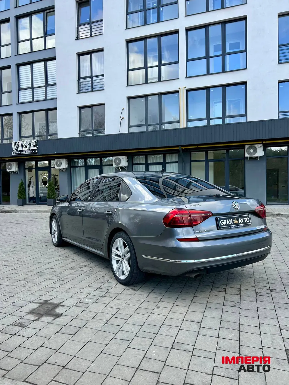 Volkswagen Passat CC - фото 6