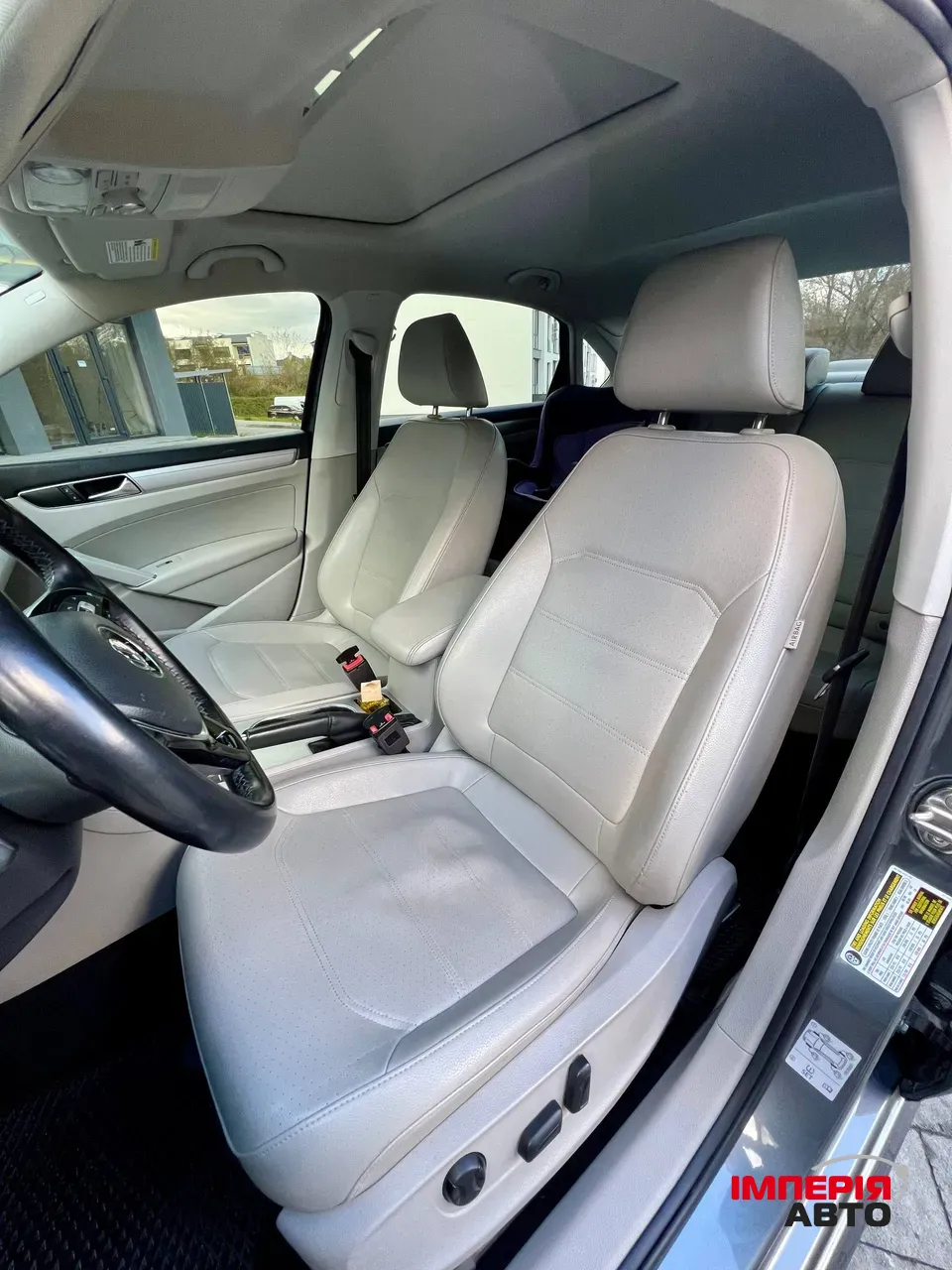 Volkswagen Passat CC - фото 10