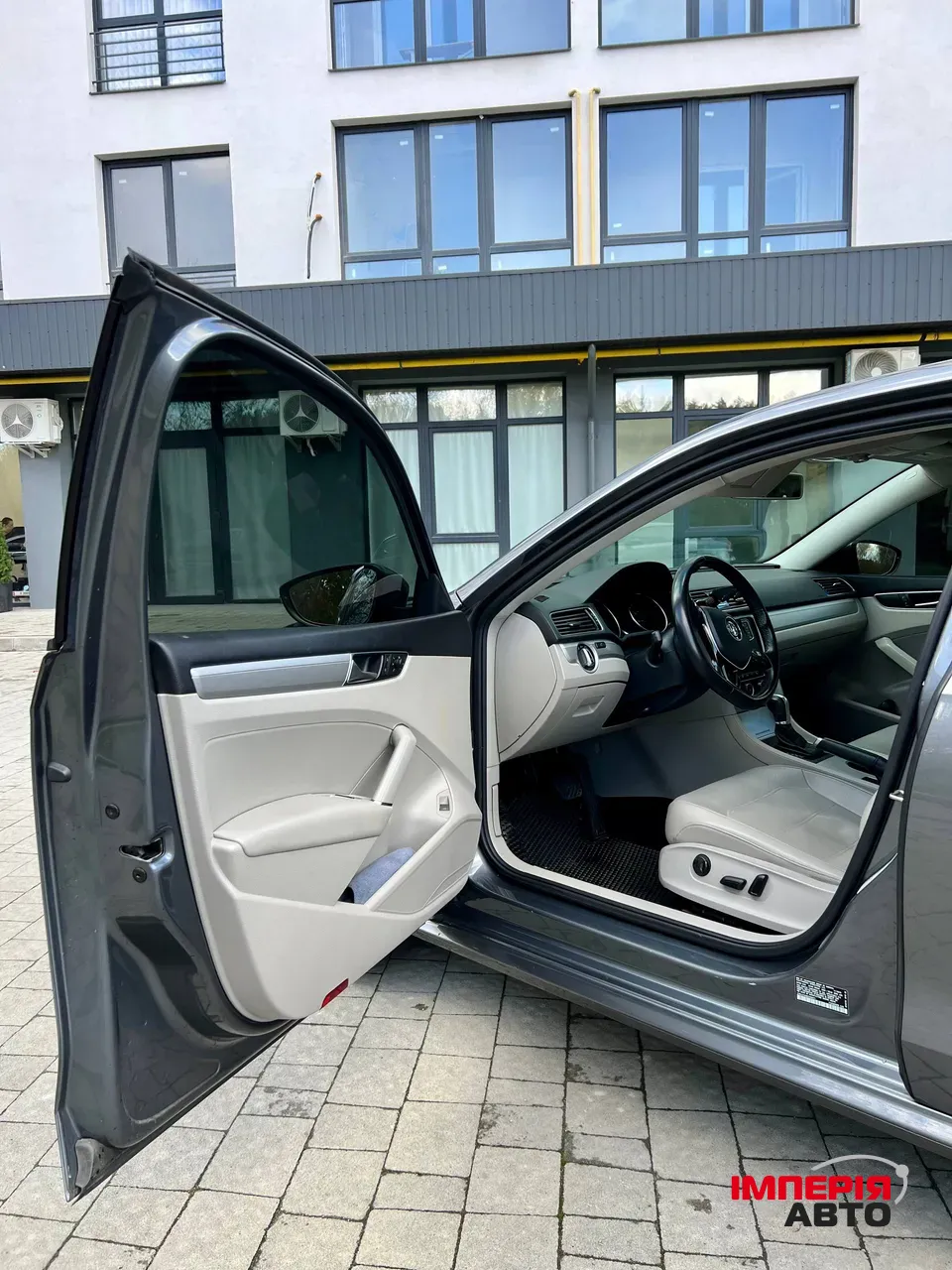 Volkswagen Passat CC - фото 7