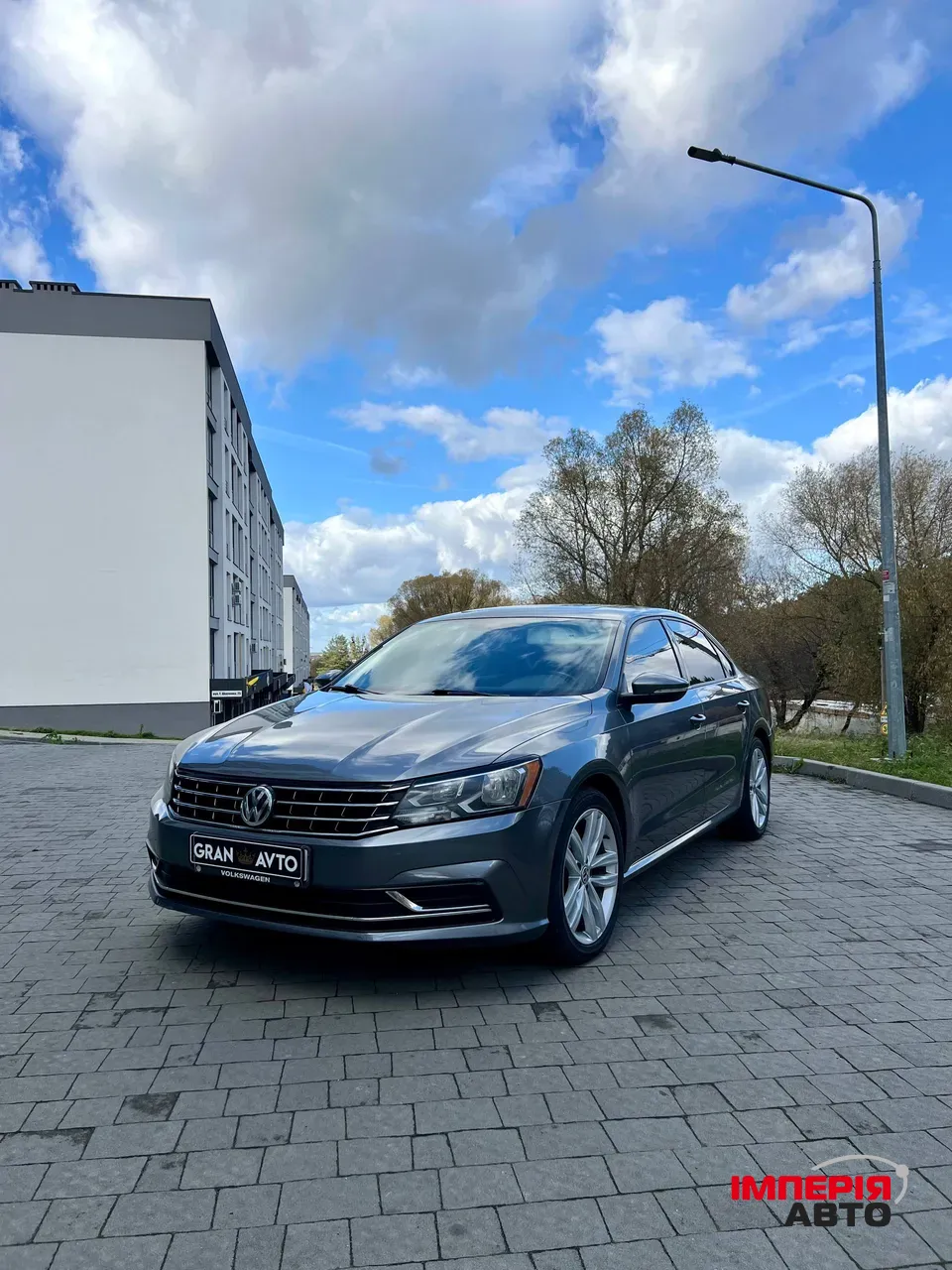 Volkswagen Passat CC - фото 2