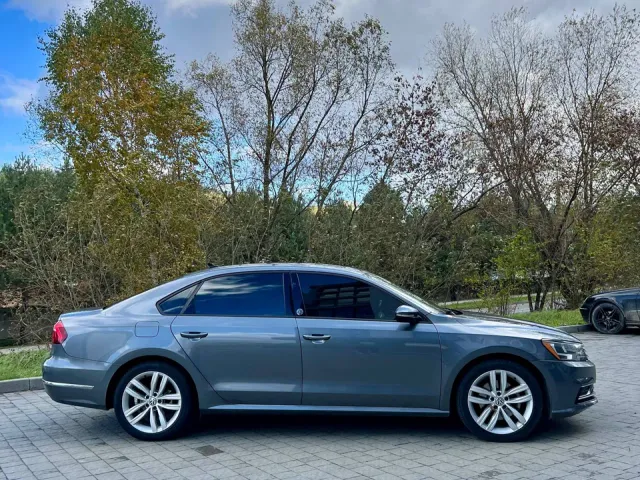 Volkswagen Passat CC - фото 4
