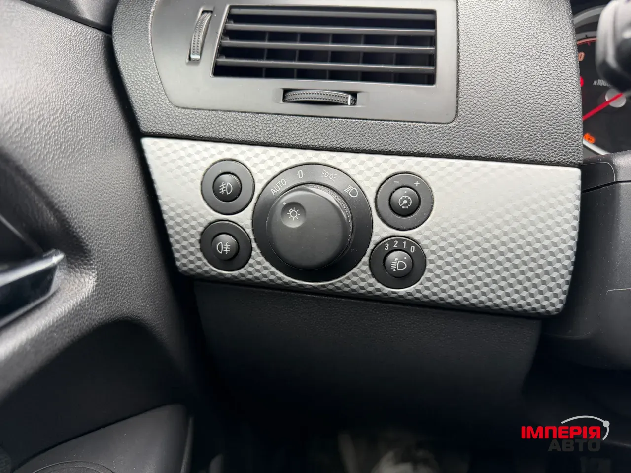 Opel Astra - фото 8