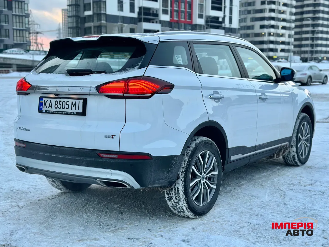 Geely Atlas Pro - фото 9