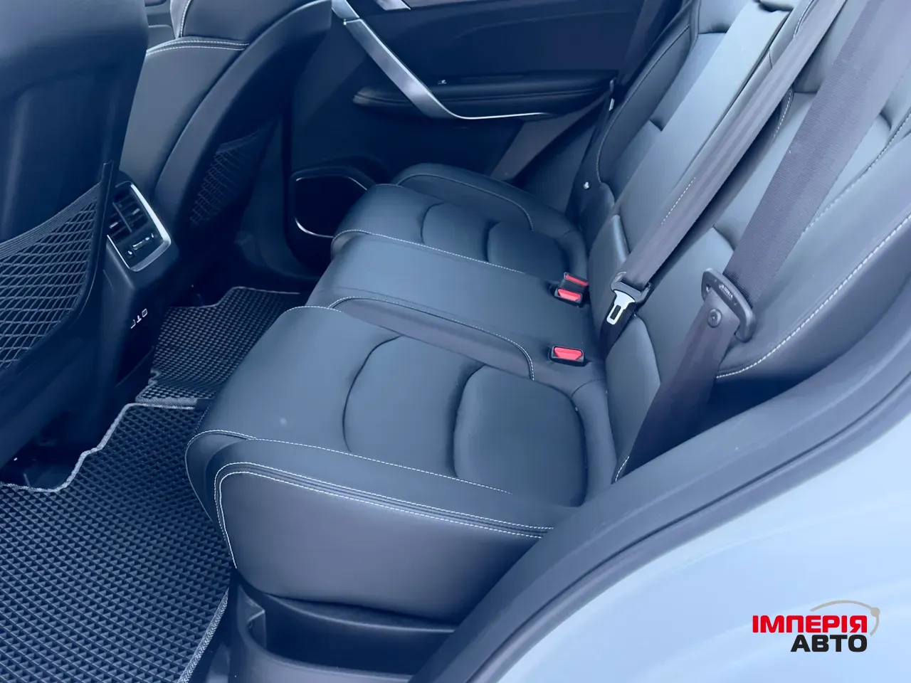 Geely Atlas Pro - фото 19