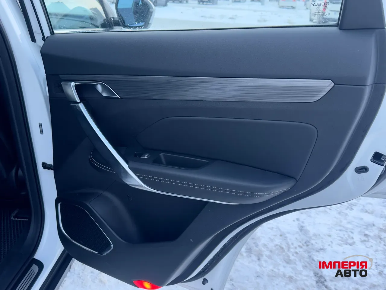 Geely Atlas Pro - фото 21