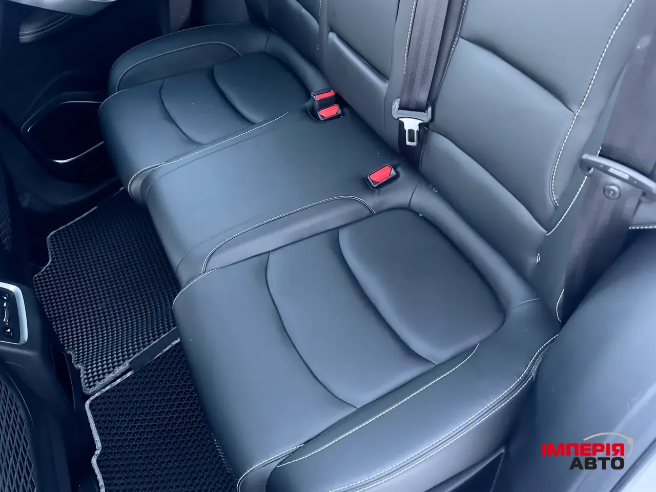 Geely Atlas Pro - фото 20