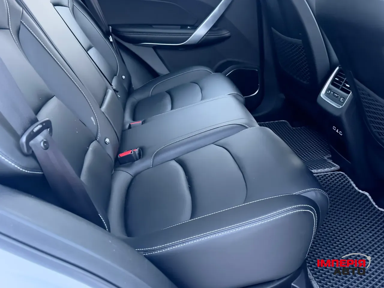 Geely Atlas Pro - фото 22