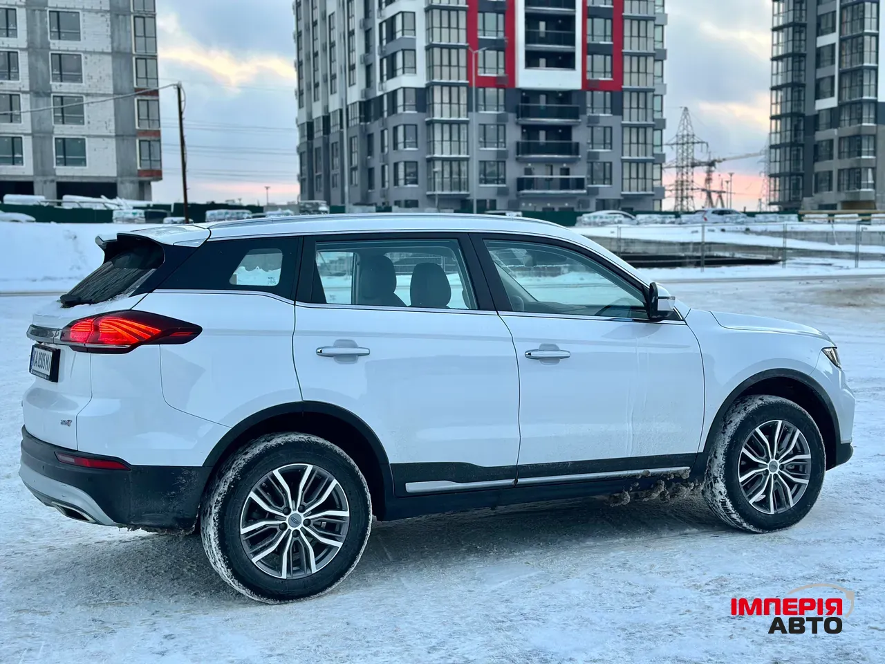 Geely Atlas Pro - фото 10