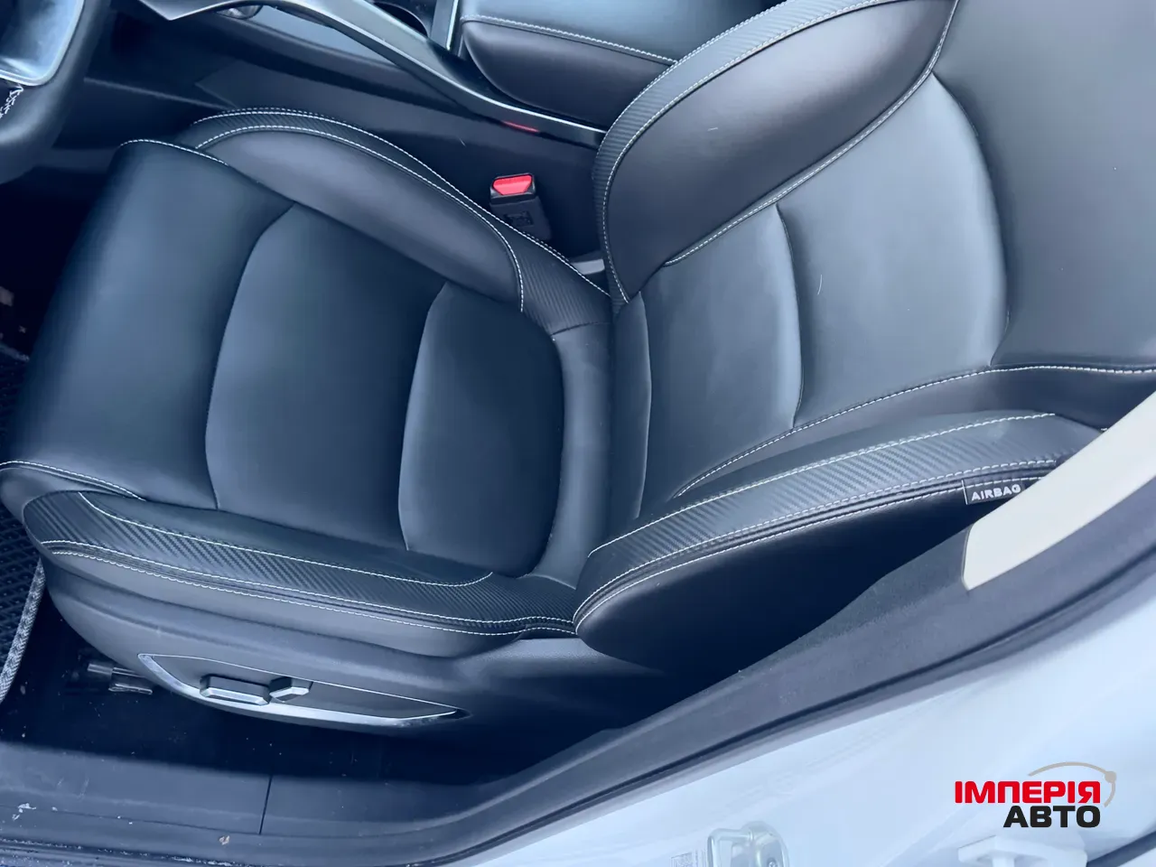 Geely Atlas Pro - фото 16