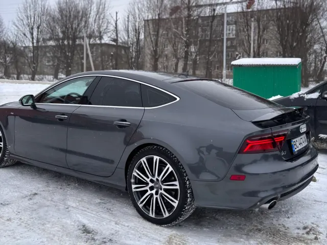 Audi A7 - фото 3